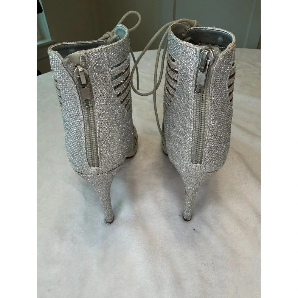 Silver Glitter Lace Up Peep Toe‎ Booties Cage Cutout High Heels Size 8.5 NIB